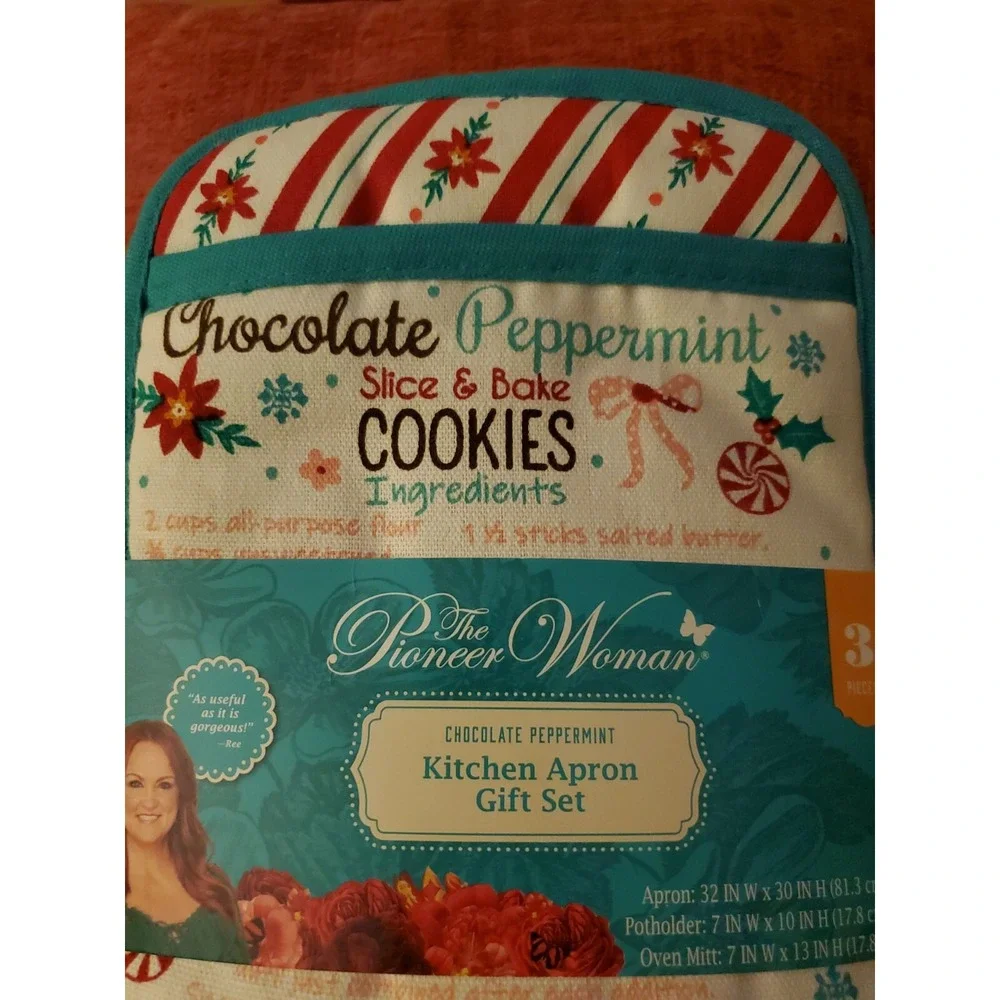 New! Pioneer Woman‎ Christmas Kitchen Apron 3-pc Gift Set Oven Mitt Potholder